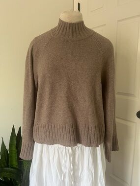 GAP Cozy Taupe Mock-Neck Women's Sweater